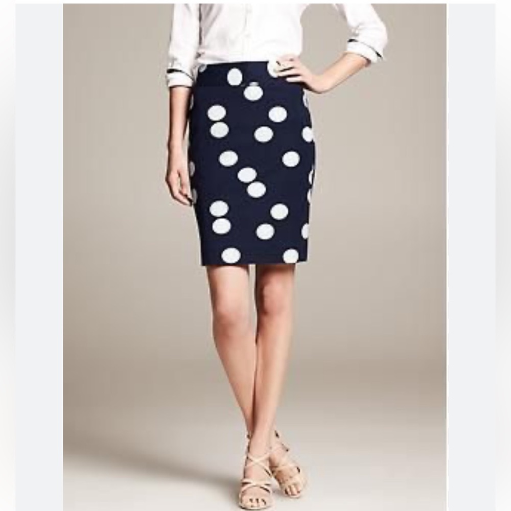 Banana Republic Navy and White Polka Dot Pencil Skirt 10P